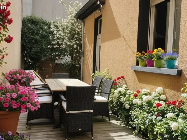 REIMS, Maison avec extérieur à 10mn à pied de la gare