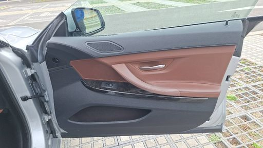 BMW Serie 6 Gran Coupe 650i V8 450 BVA8 - M Sport – 2014 – 89962 km – Essence – Boîte Automatique — photo 21