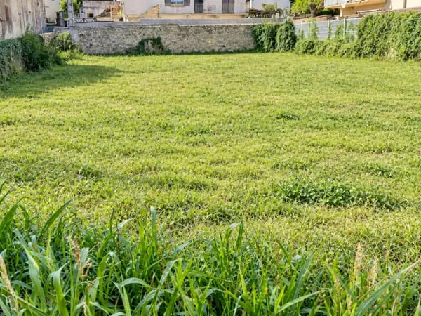 A 20 minutes d'Uzès, terrain à bâtir de 828 m2