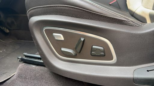 Renault Espace 1.6 dCi 160 EDC6 - Zen – 2017 – 126137 km – Diesel – Boîte Automatique — photo 8