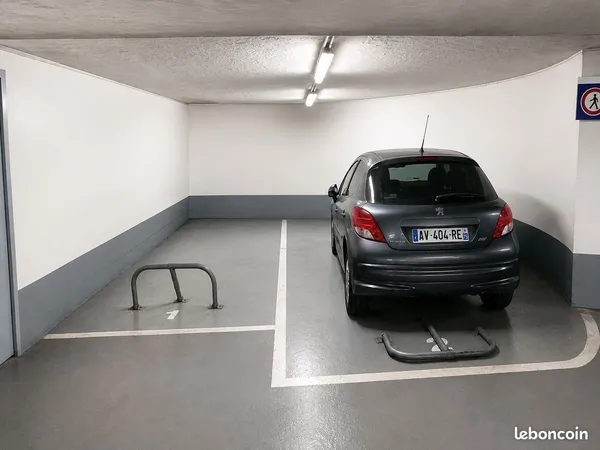 PARKING - PARIS 12e - BASTILLE / GARE DE LYON - PARKING INDIGO