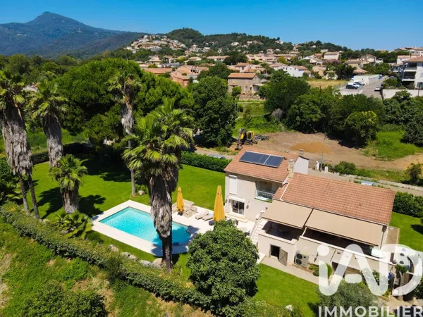 Maison 8 pièces 167 m²