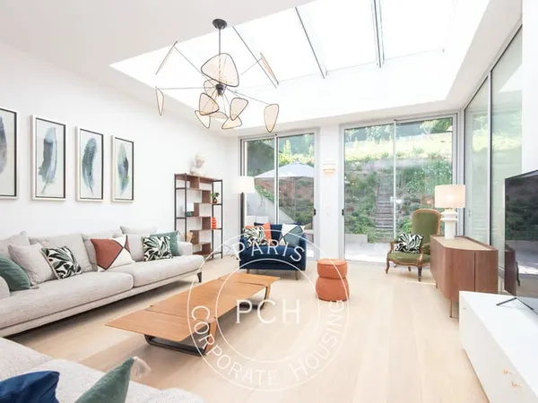 8 pièces meublé, terrasse, parking, Meudon