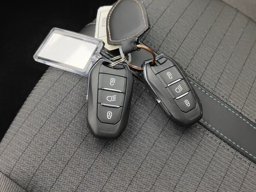 Peugeot 2008 — photo 10