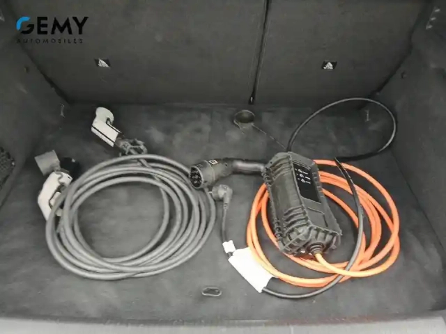 Peugeot 308 phev 180 e-eat8 — photo 21