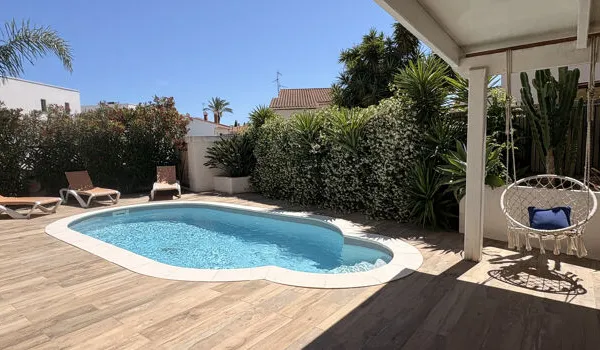 Maison 8 pièces 226 m²