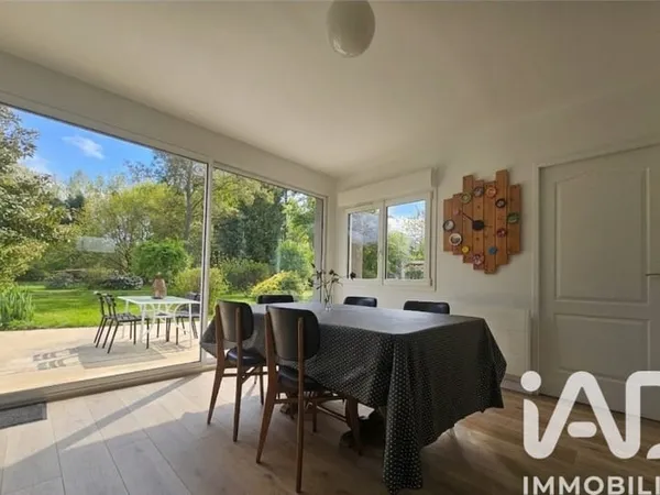 Maison 5 pièces 180 m²