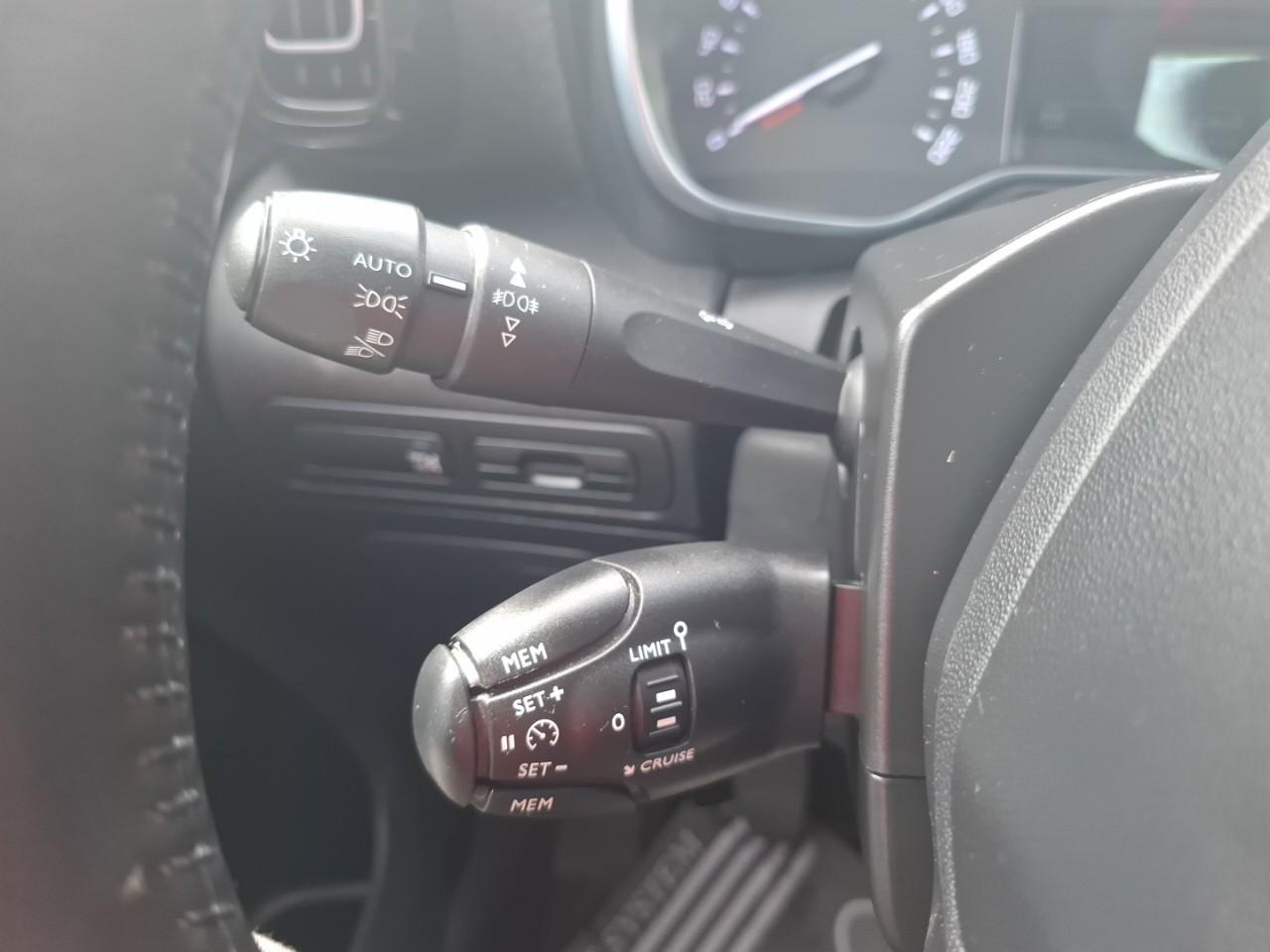 Citroën C3 Aircross puretech 110ch s&s shine — photo 16