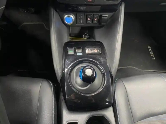 Nissan Leaf 150ch 40kwh n-connecta 22 — photo 11