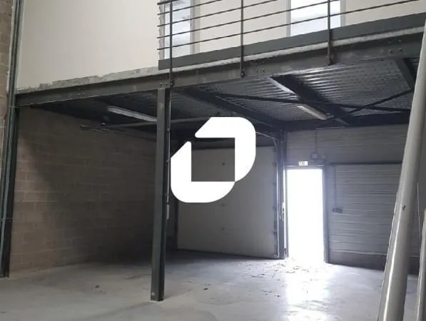 Local d'activité 150 m²
