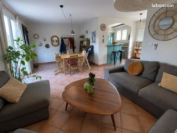 Maison 3 chambres avec garage jardin et climatisation - Venelles - Cabassols