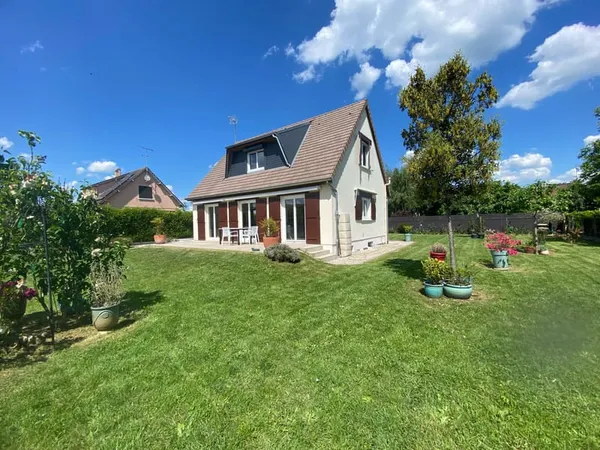 Exclusivité! Belle maison familiale!