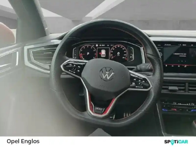 Volkswagen Polo 2.0 tsi 207ch gti dsg7 — photo 9