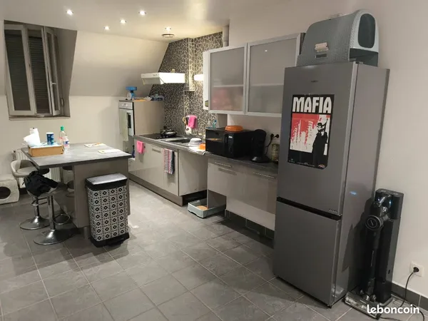 Cherche un/une jeune colocatair/e