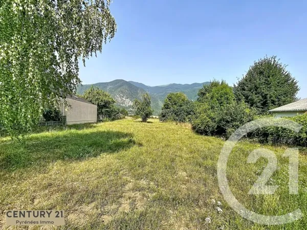 Terrain 1242 m²