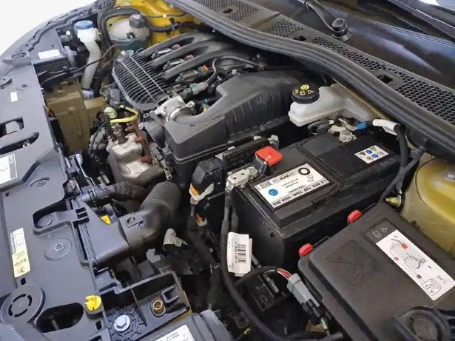 Peugeot 208 puretech 75 s&amp;s bvm5 — photo 45