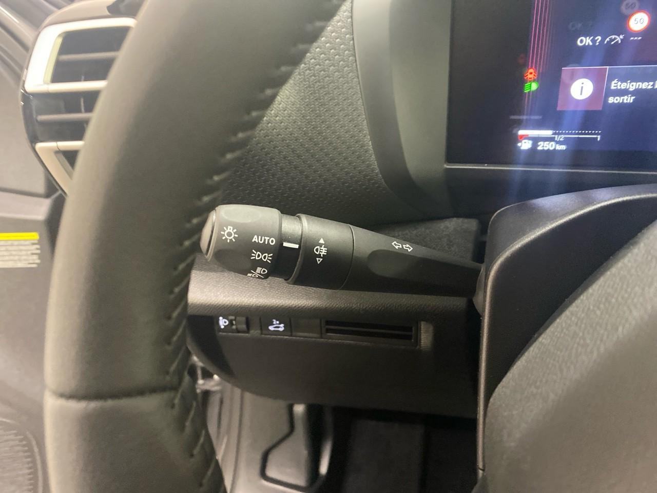Citroën C4 X hybride 145 ch e-dcs6 plus — photo 21
