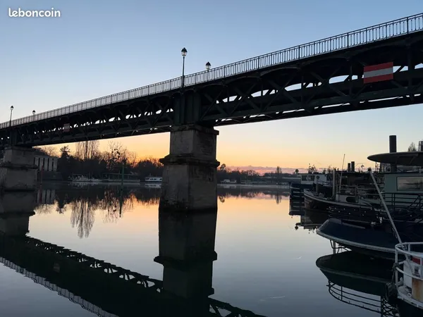 Péniche d habitation