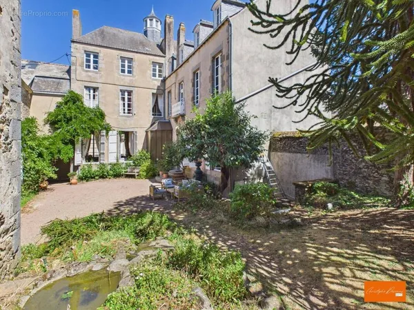Appartement 383 m²