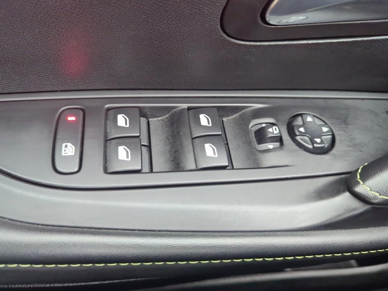 Peugeot 208 electrique 50 kwh 136ch gt — photo 23