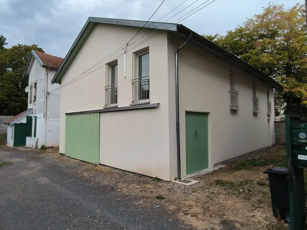 Local d’activité et entrepôt Vente Lunéville  200m² 900€