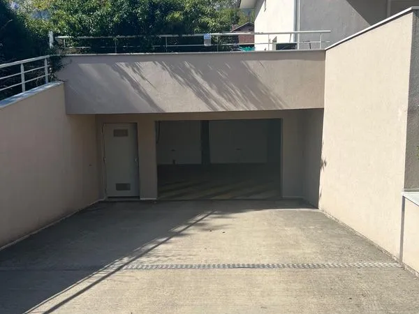 Garage à louer