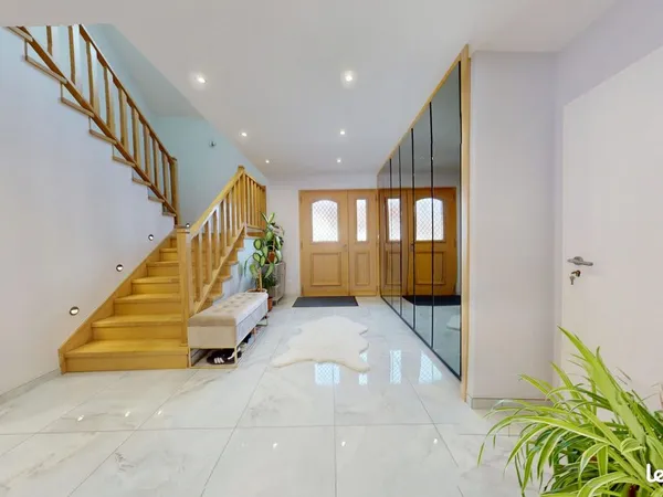 Propriété 4 pièces 150 m²