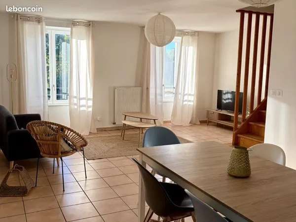 Grand T4 meublé de 91m² entièrement rénové - terrasse 18 m² et jardin