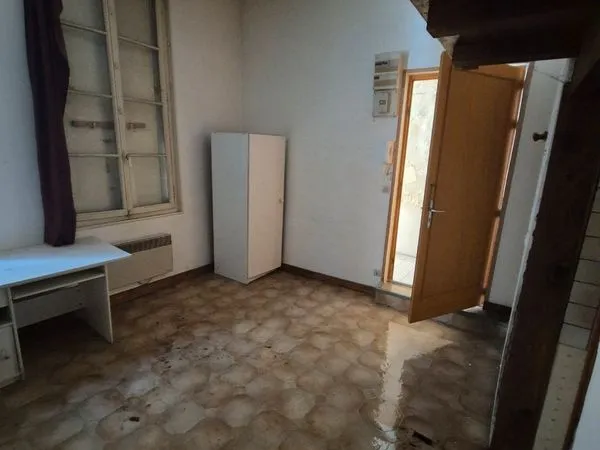 Studio avec travaux à vendre