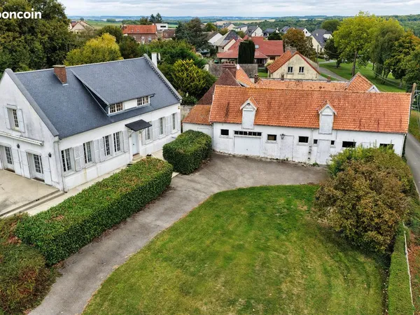 Propriété d'exception construite sur 6135m² de terrain