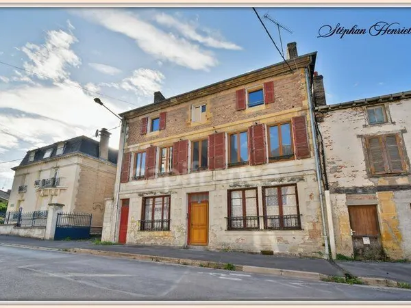 Maison 11 pièces 311 m²