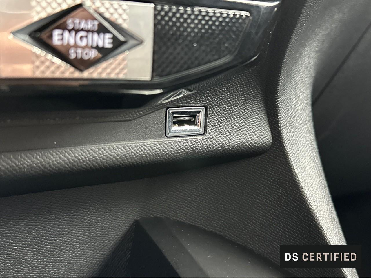Ds Ds 3 crossback bluehdi 130 eat8 louvre — photo 31
