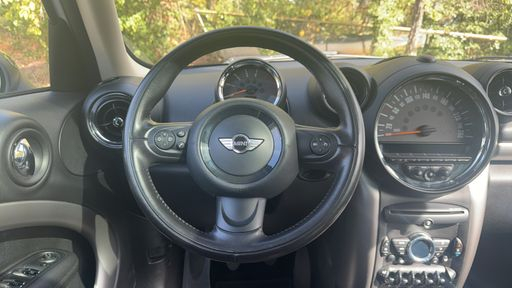 Mini Countryman 2.0 Cooper D 112 - Chili – 2016 – 127569 km – Diesel – Boîte Manuelle — photo 30