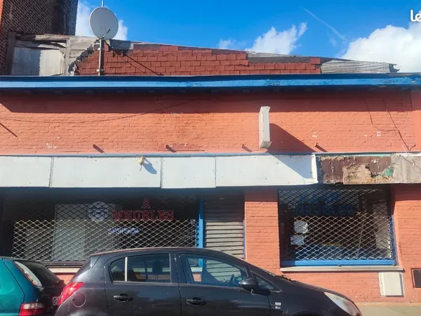 Immeuble 3 pièces 350 m²