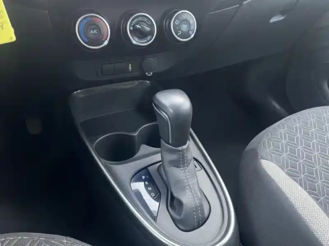 Toyota Aygo 1.0 vvt-i 72 design — photo 18