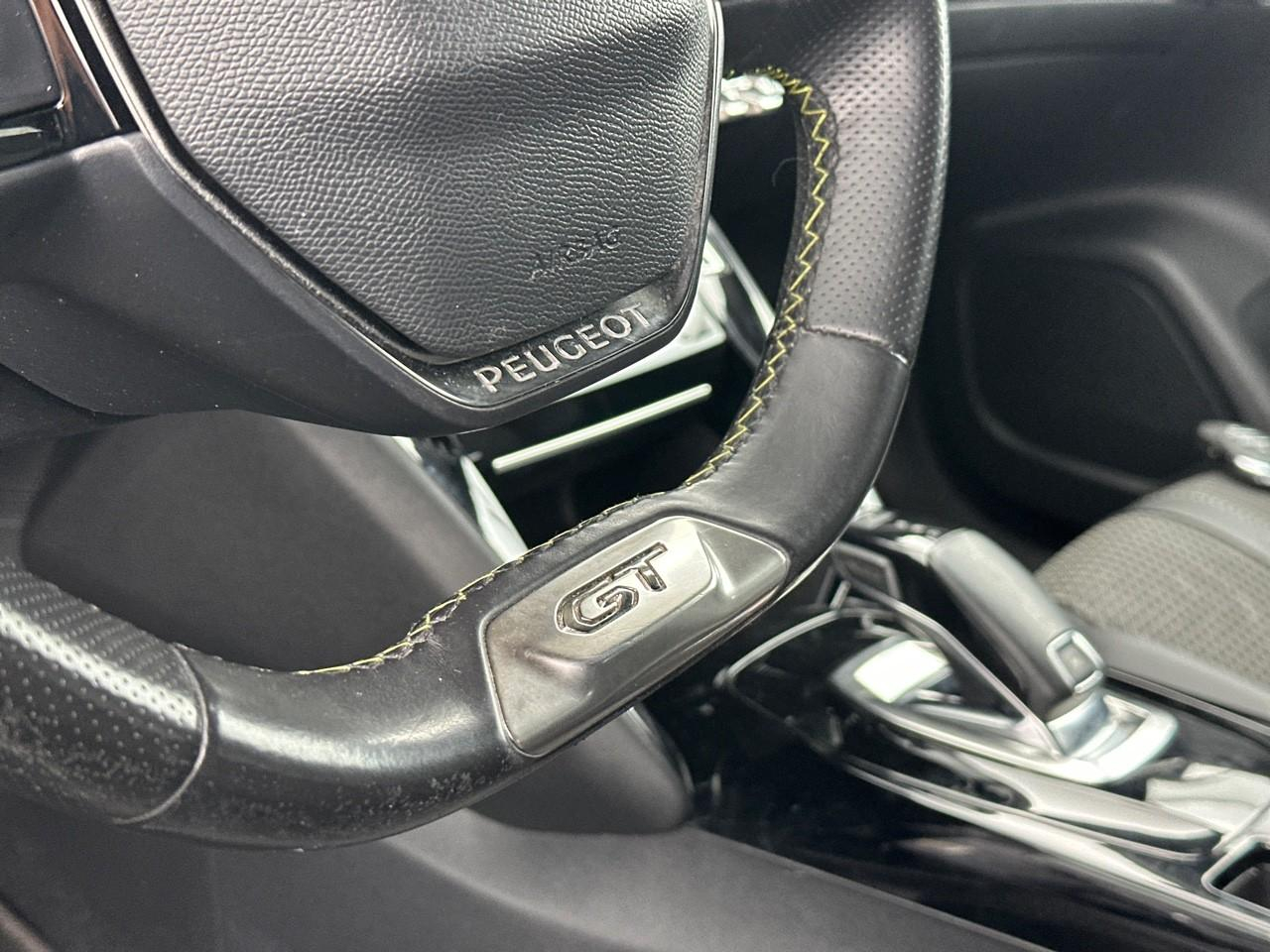 Peugeot 2008 puretech 130 s&s eat8 gt — photo 34