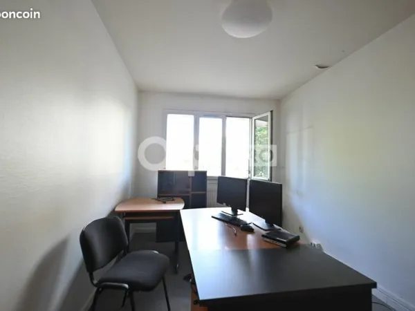 Bureau 89 m²