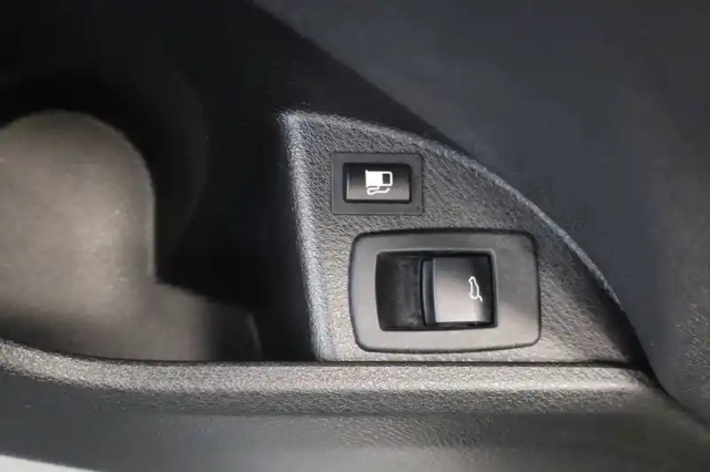 Bmw X2 xdrive 25e 220 ch bva6 — photo 31
