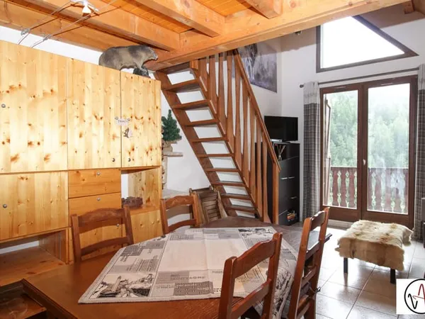 DUPLEX AVEC VUE IMPRENABLE