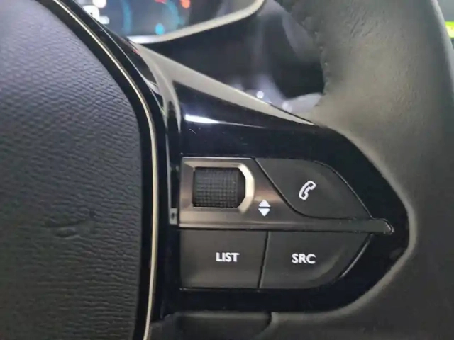 Peugeot 2008 puretech 130 s&amp;s bvm6 — photo 50