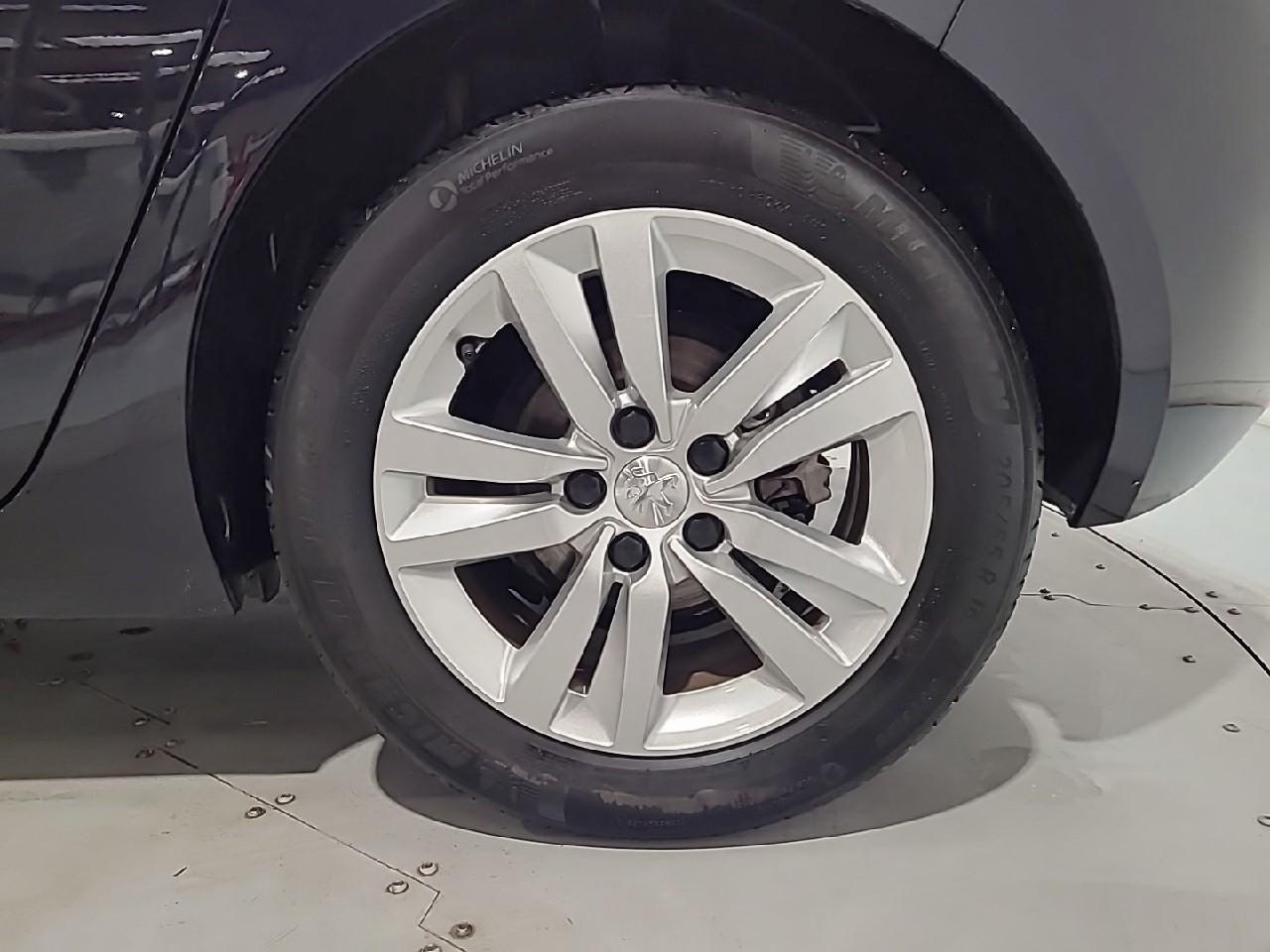 Peugeot 308 puretech 130ch s&s bvm6 allure — photo 16