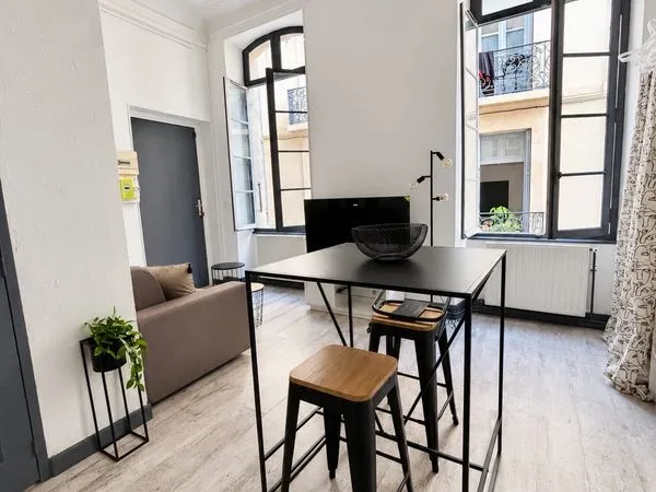 Studio 1 pièce 20 m²