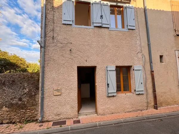 Maison a louer - centre ville de mirande
