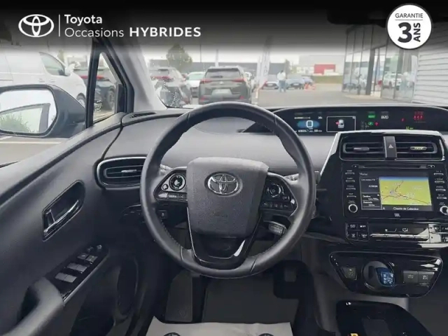 Toyota Prius 122h dynamic pack premium rc19 5cv — photo 9