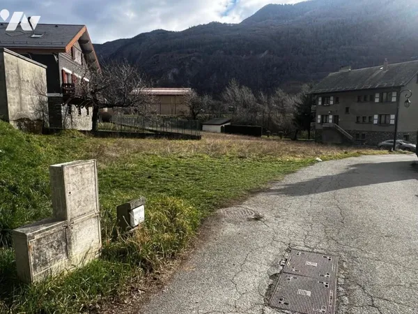 Terrain 1232 m²