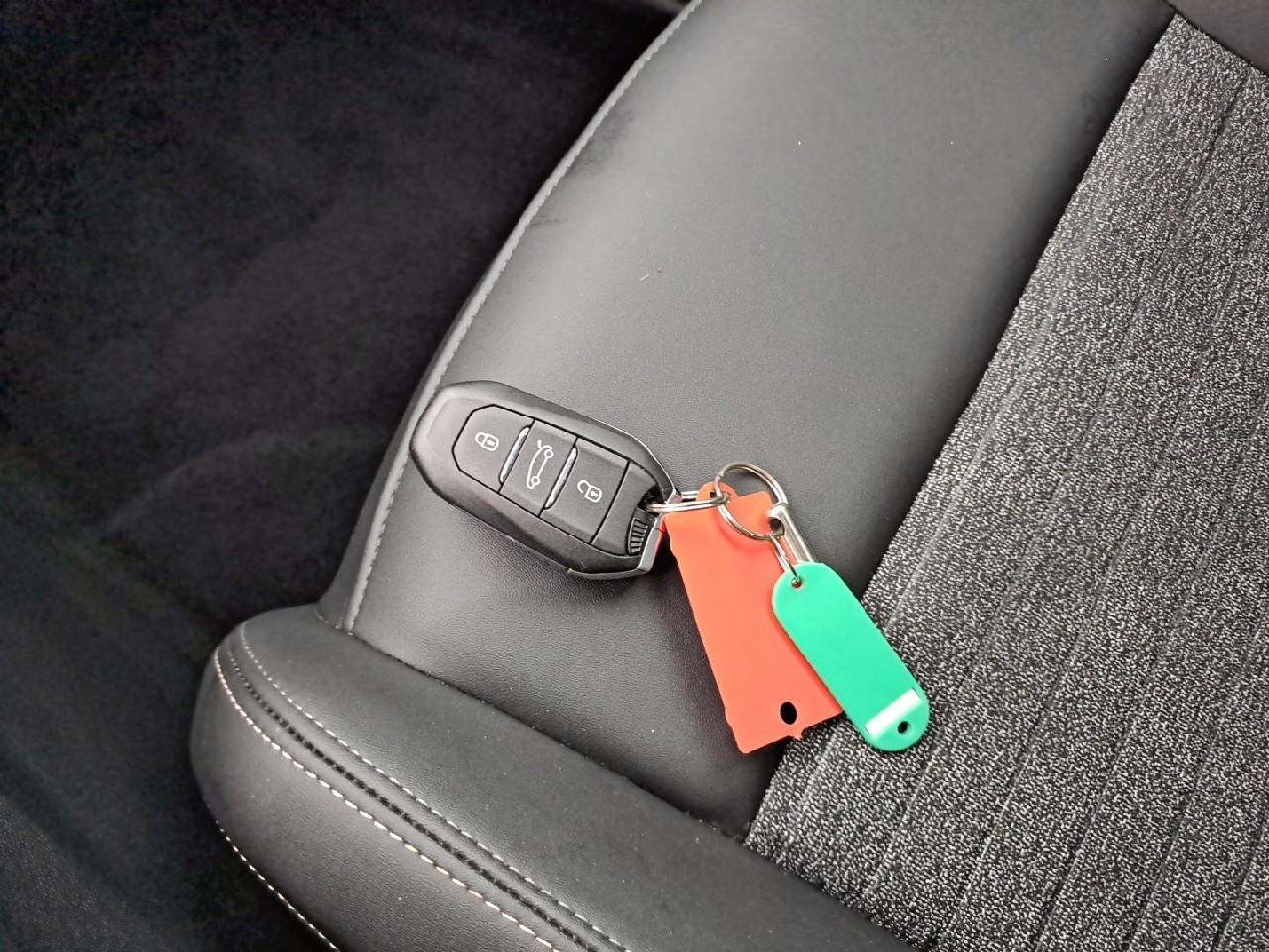 Peugeot 3008 hybrid 145 e-dcs6 allure — photo 27