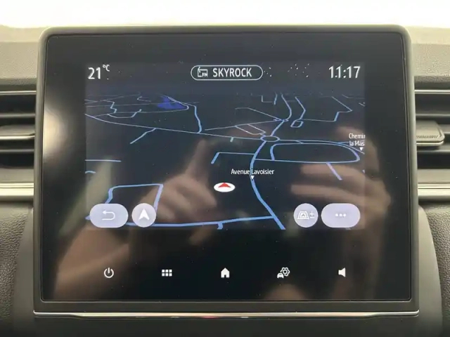 Renault Captur e-tech 145 - 21 — photo 23