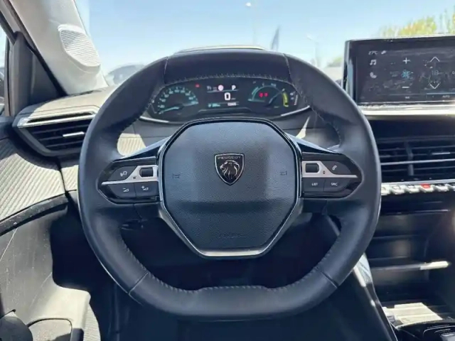 Peugeot 208 electrique 51 kwh 156ch — photo 9