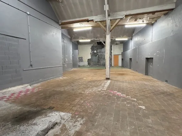 Local 200m2 Caudebec-lès-Elbeuf