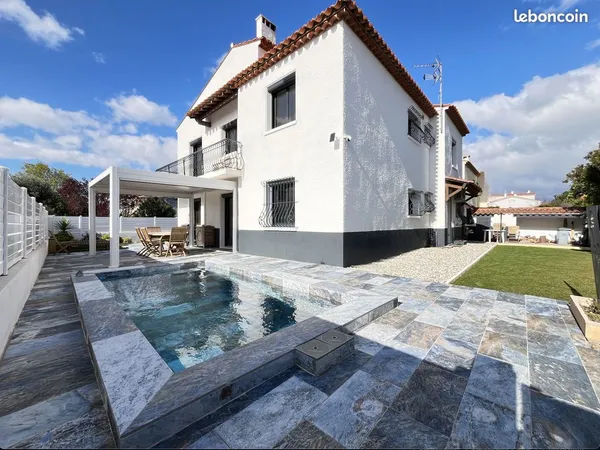 Maison 7 pièces 202 m²